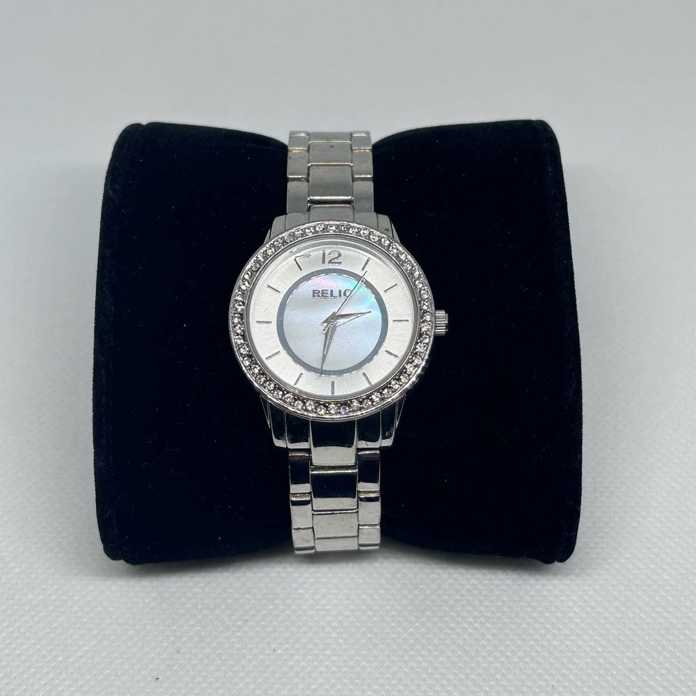 Relic ZRT11002 Mother Pearl Rhinestones Elegant Silver Tone Watch New Battery